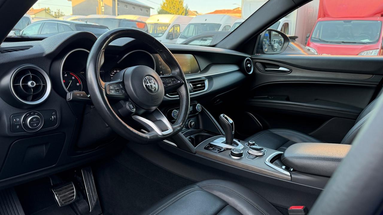 ALFA ROMEO STELVIO Q4 2.2 TI TURBODIESEL AT8 210CV - VOLANTE E SEDILI IN PELLE RISCALDABILI, MEMORIA