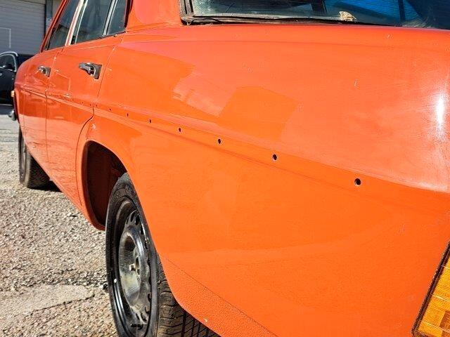 MERCEDES W115 \8 200D - RESTAURO DA ULTIMARE