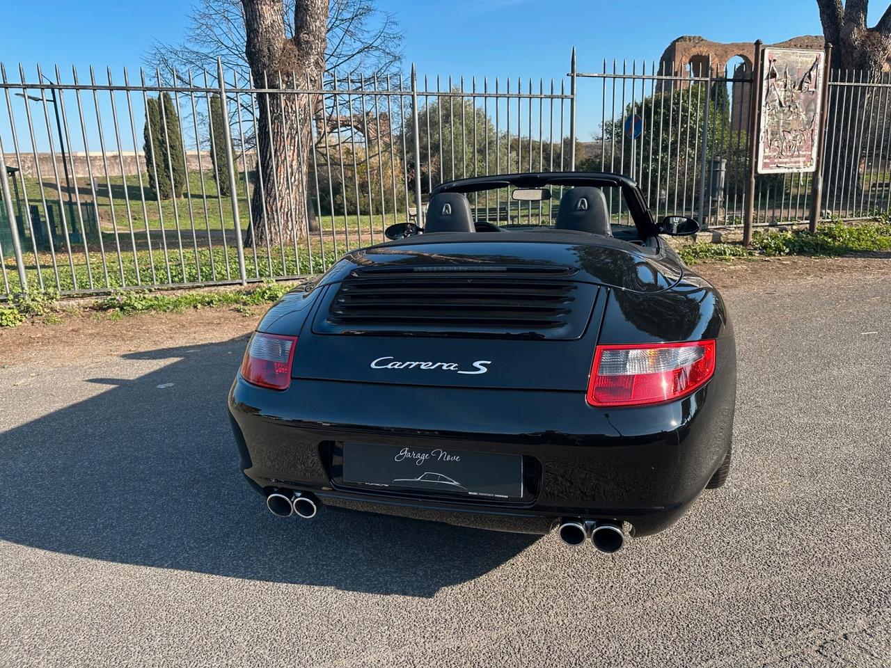 Porsche 911 Carrera S Cabriolet 2006 solo 54.000 KM