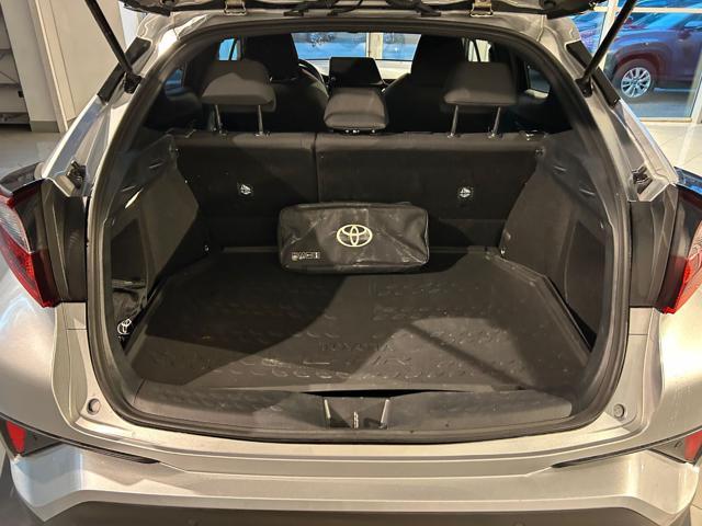 TOYOTA C-HR 1.8 Hybrid E-CVT Trend