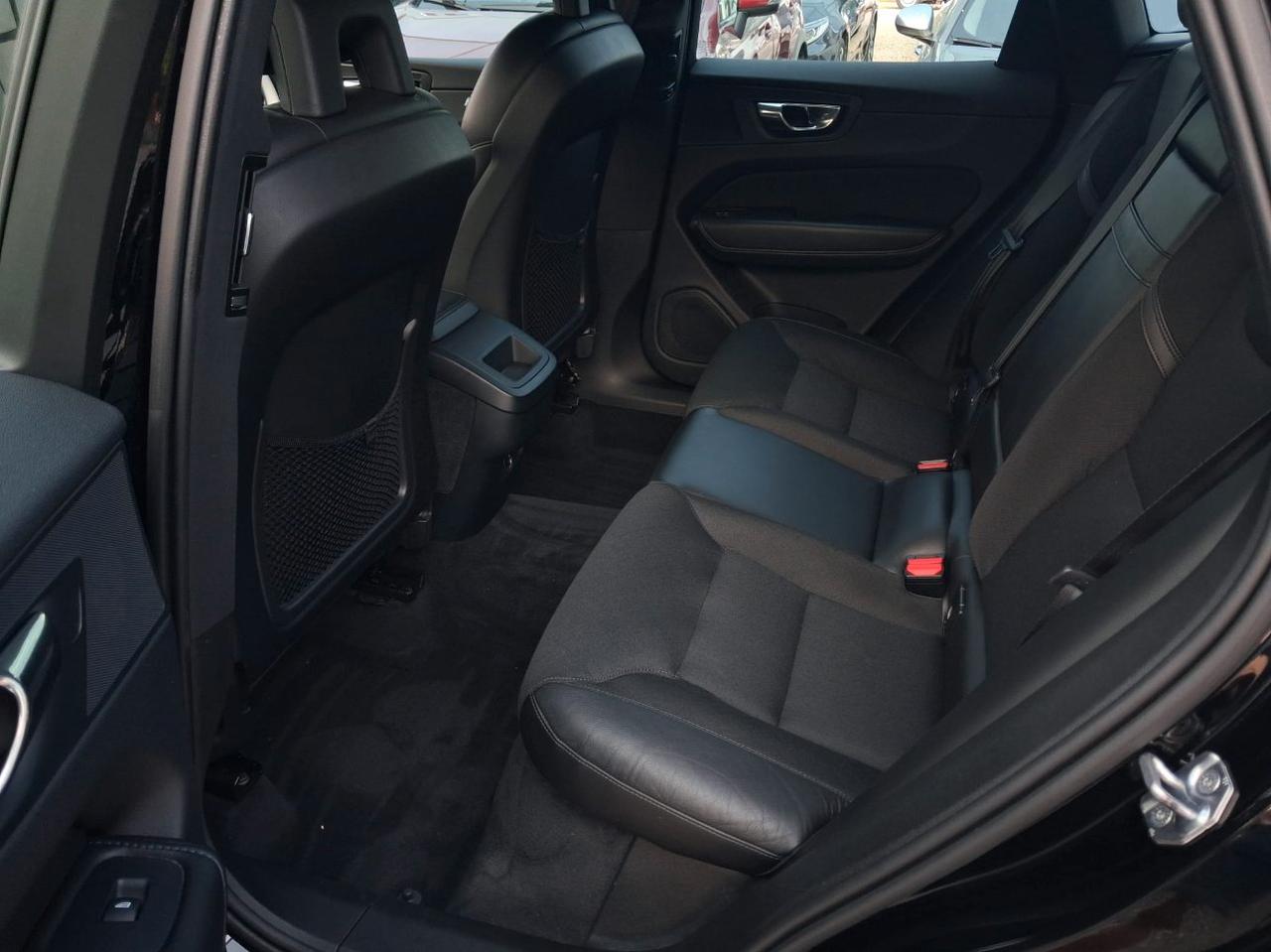 Volvo XC60 2.0 d4 Business awd geartronic my18 STYLING KIT