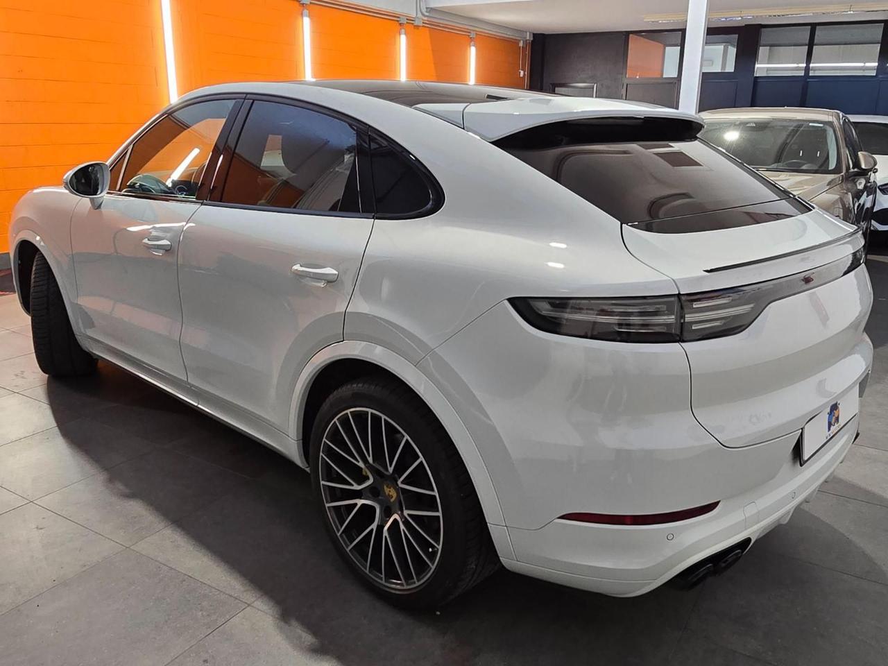PORSCHE Cayenne Coupé 3.0 V6