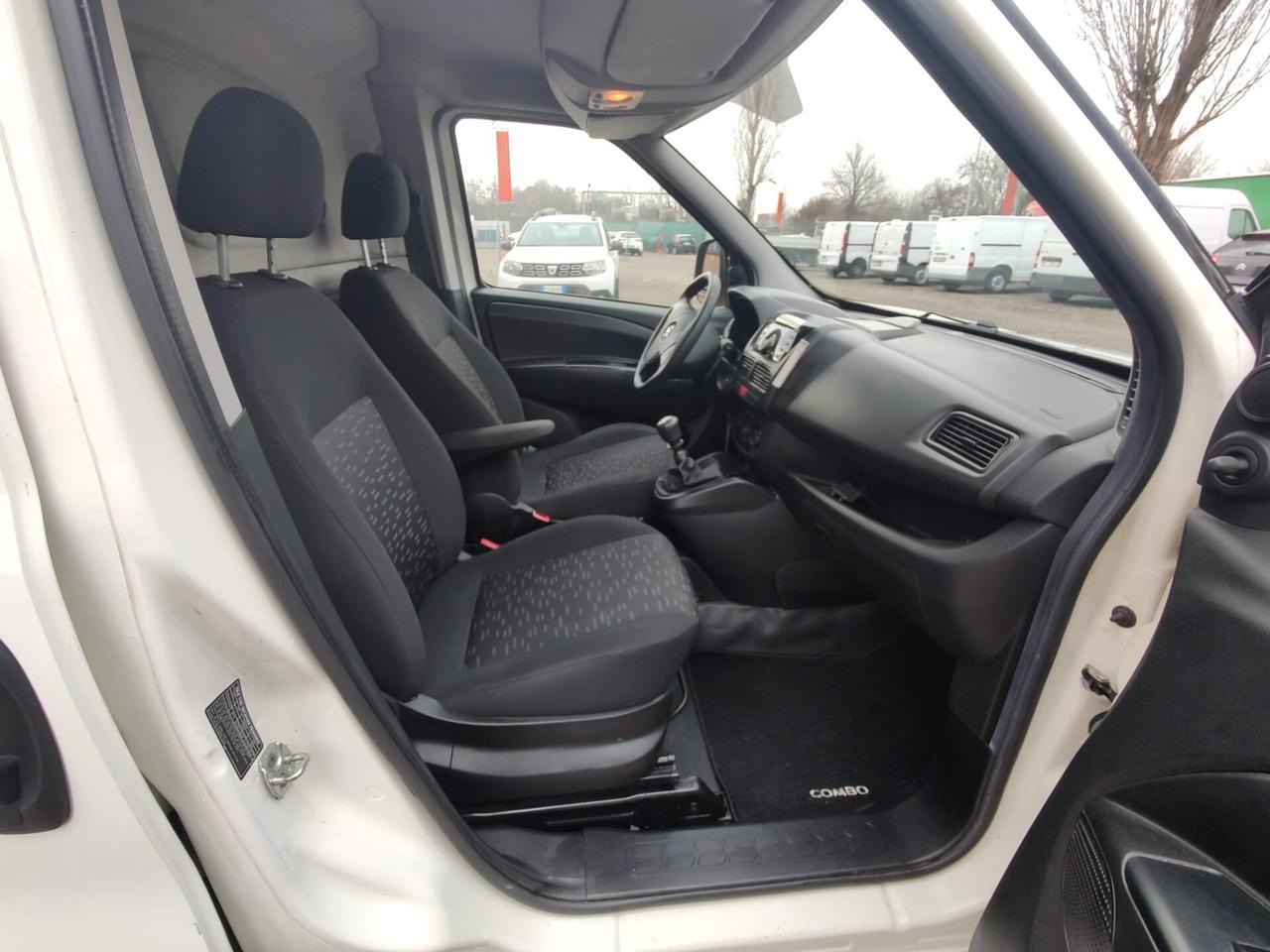 Opel Combo 1.4i cng ecoM turbo 120cv L2H1 E6(E5), BENZ/METANO, EURO6B, OK NEOPATENTATI