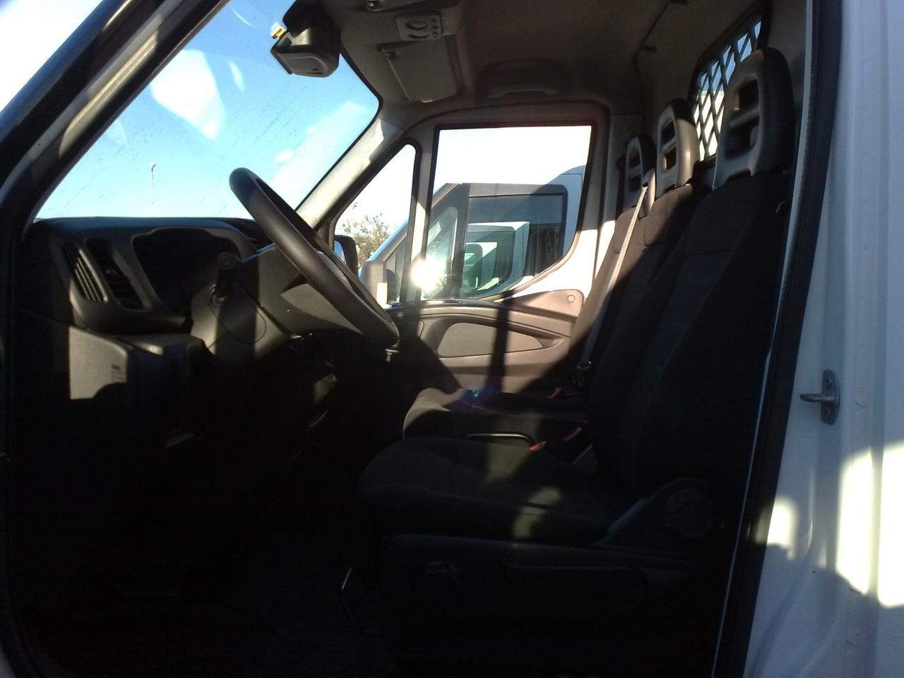 Iveco Daily 35s16 2.3hpt GRANVOLUME - 2017