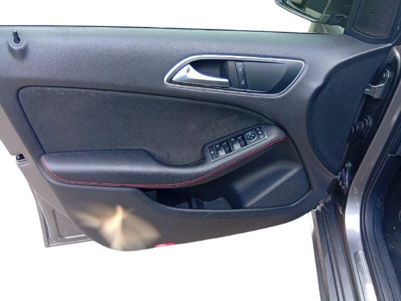 Mercedes-Benz Classe B - T246 B 200 d (cdi) Premium auto