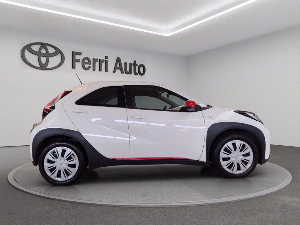 TOYOTA Aygo x 1.0 active 72cv del 2022