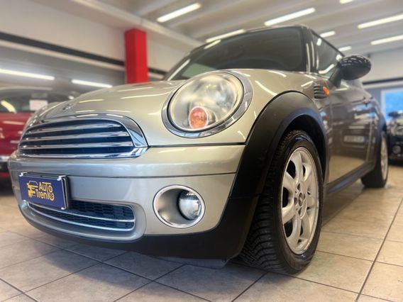 Mini COOPER 1.6 16V Cooper Chili 149000 KM