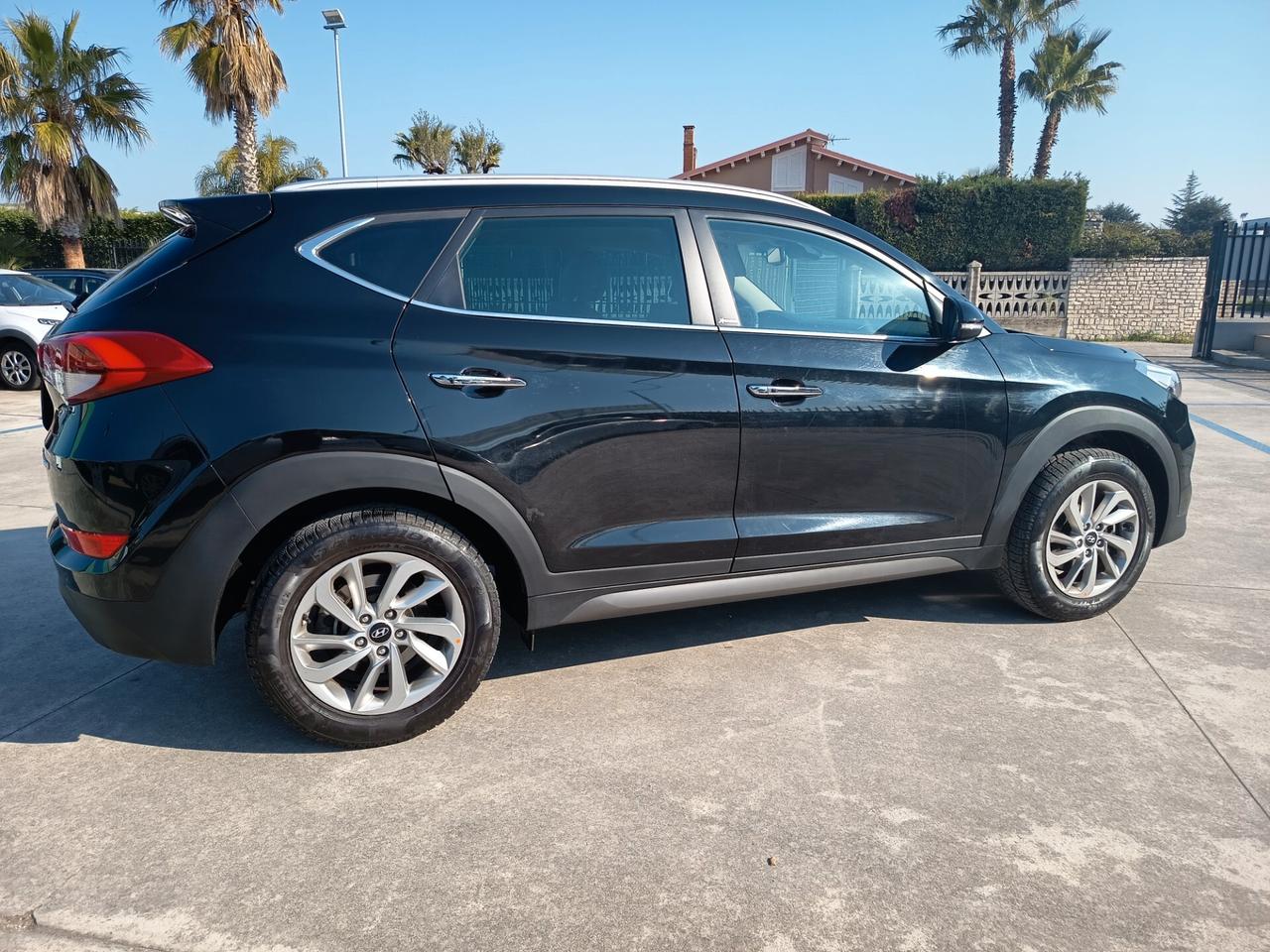 Hyundai Tucson 1.7 CRDi XPossible Anno 2015