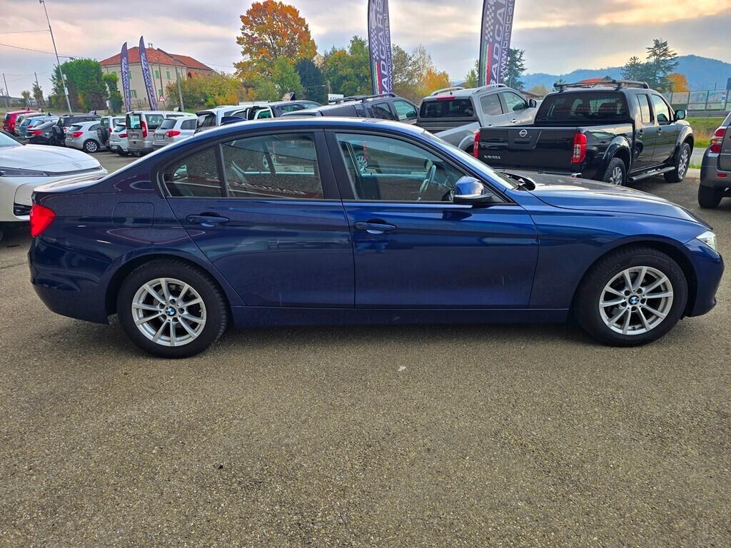 Bmw 318 318d BERLINA LUXURY DA VETRINA!