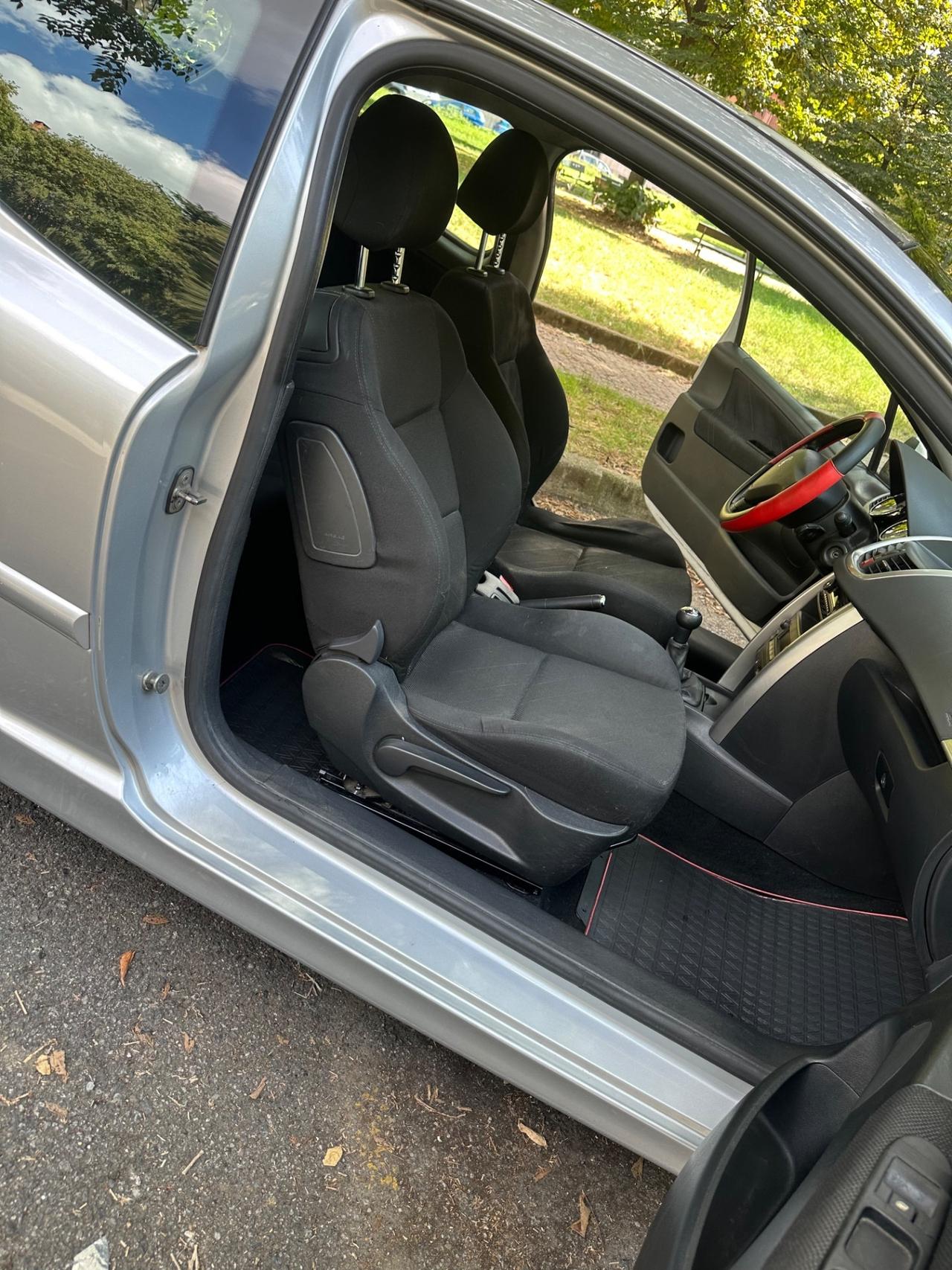 Peugeot 207 1.6 HDi 110CV 3p. XS
