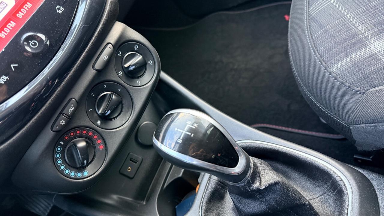 Opel Corsa 1.4 benzina Automatica