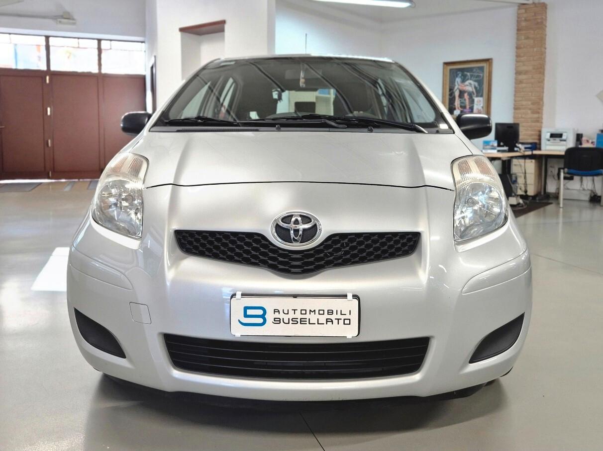 Toyota Yaris 1.0 5 porte Sol