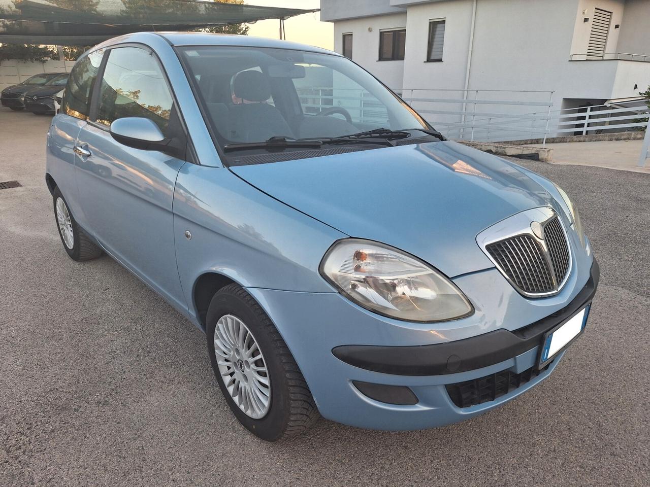 Lancia Ypsilon 1.2 Oro