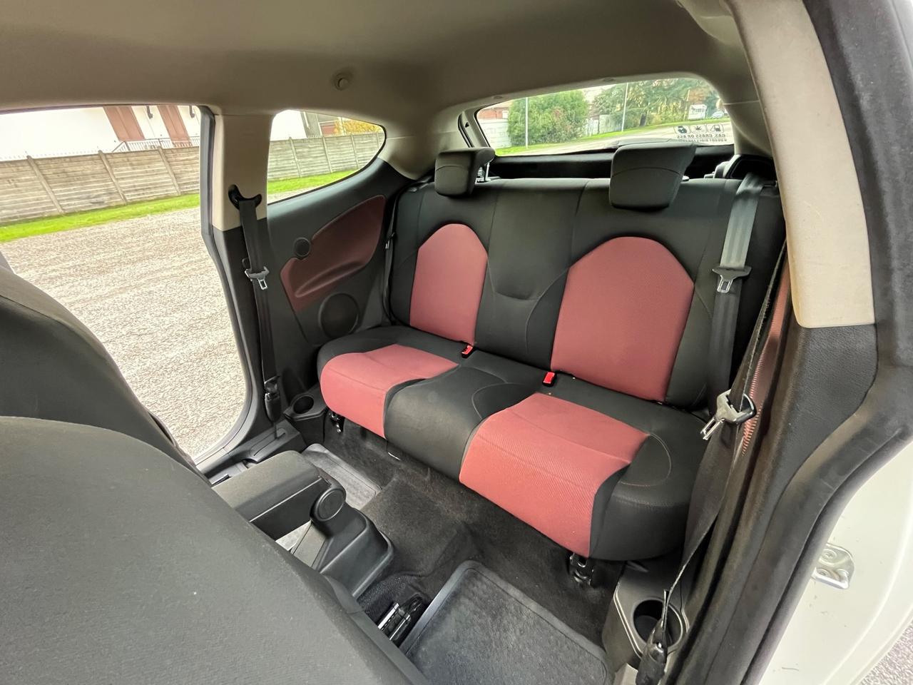 Alfa Romeo MiTo 1.4 - 78 CV - Distinctive sport pack -