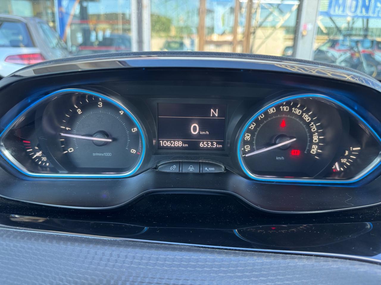 Peugeot 2008 1.6 e-HDi 92 CV Allure