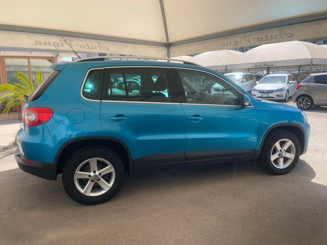 Volkswagen Tiguan 2.0 16V TDI DPF Sport & Style (18°)