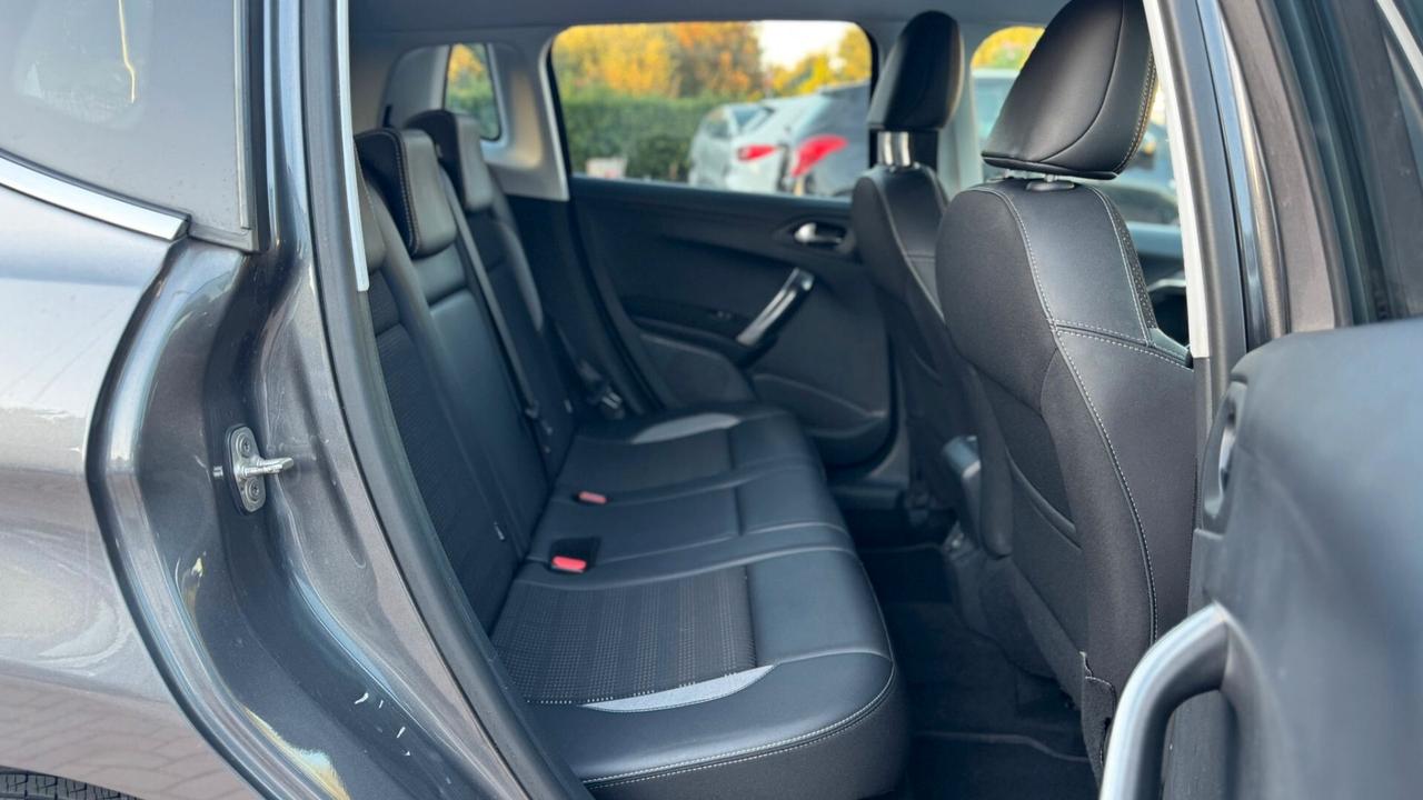 Peugeot 2008 BlueHDi 100 Black Matt