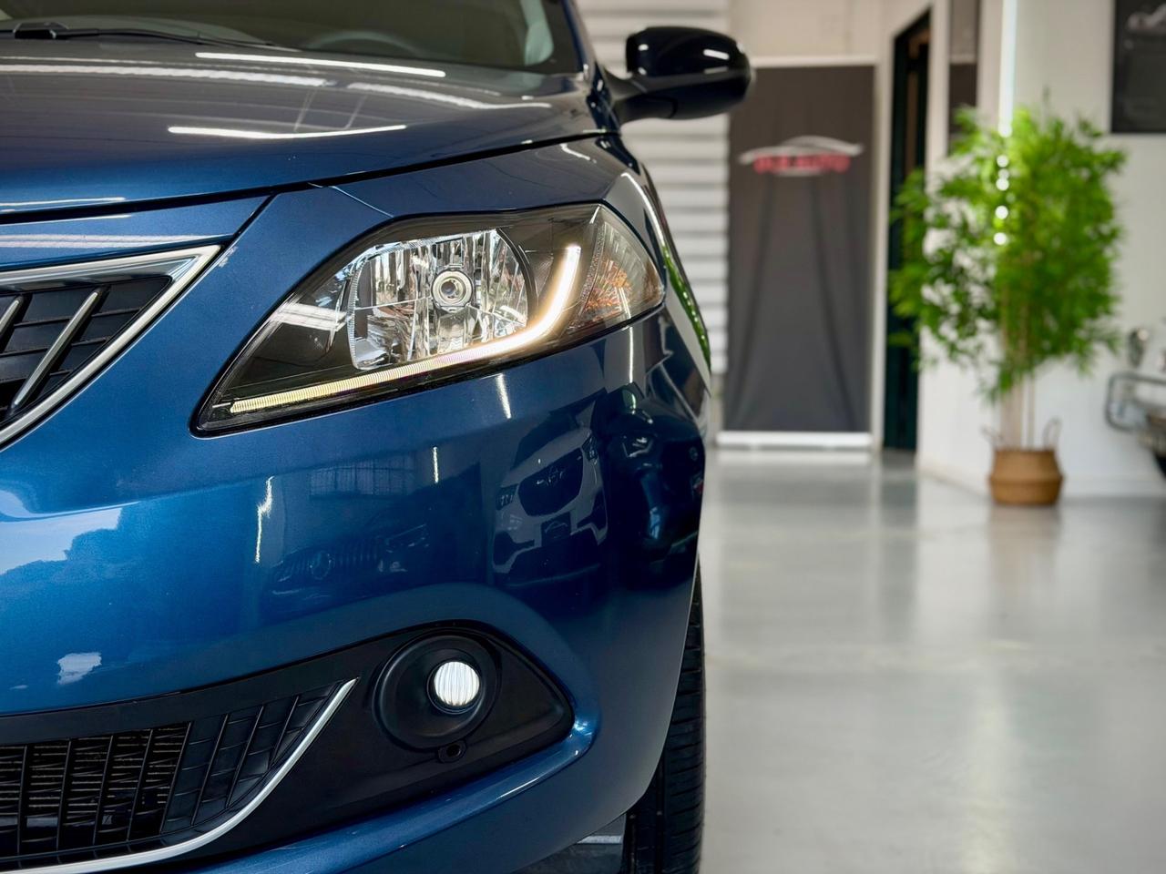 Lancia Ypsilon 1.0 FireFly 5 porte S&S Hybrid Gold