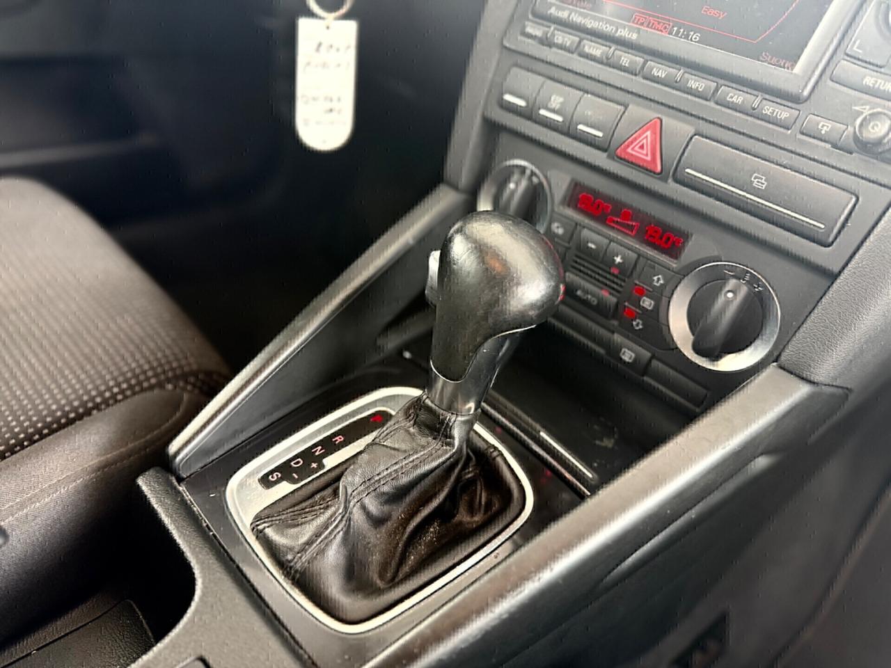 Audi A3 2.0 TDI (170cv) *AUTOMAT*NAVI