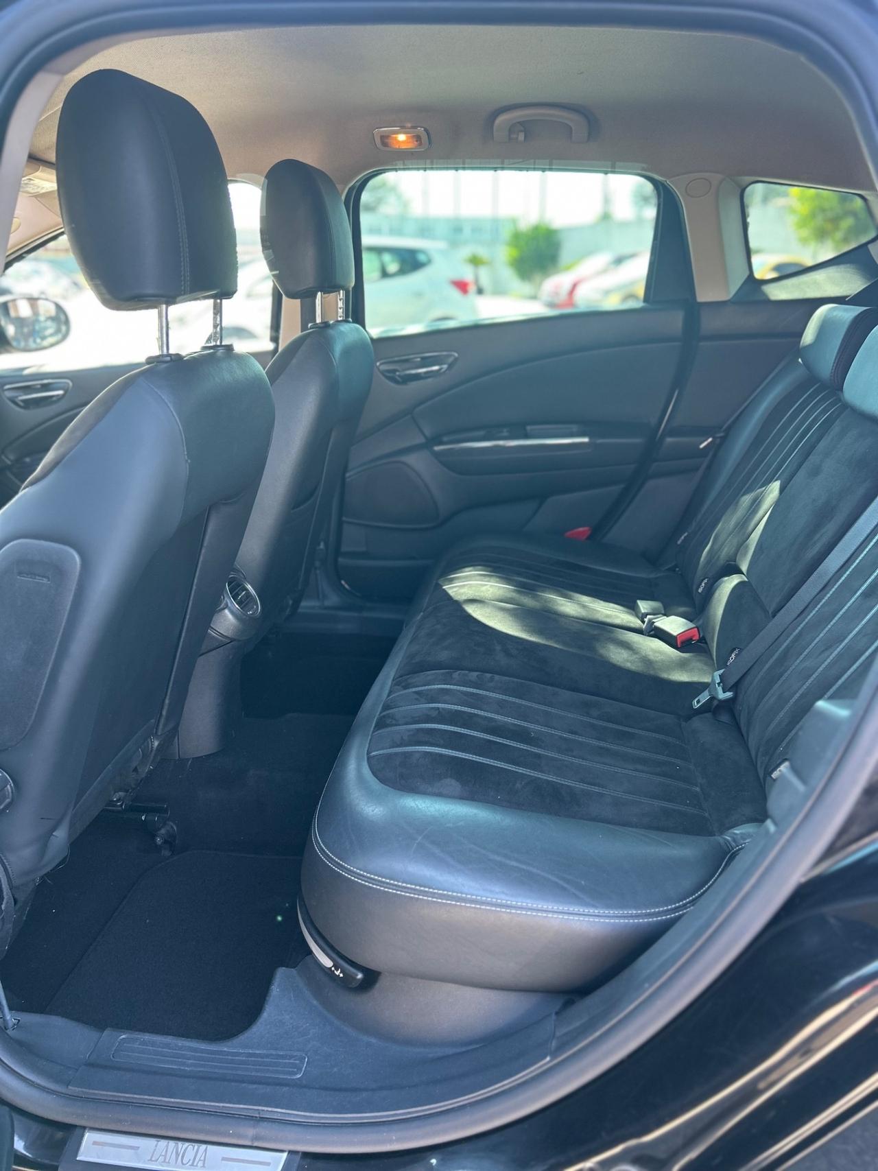 Lancia Delta 1.6 MJT Gold