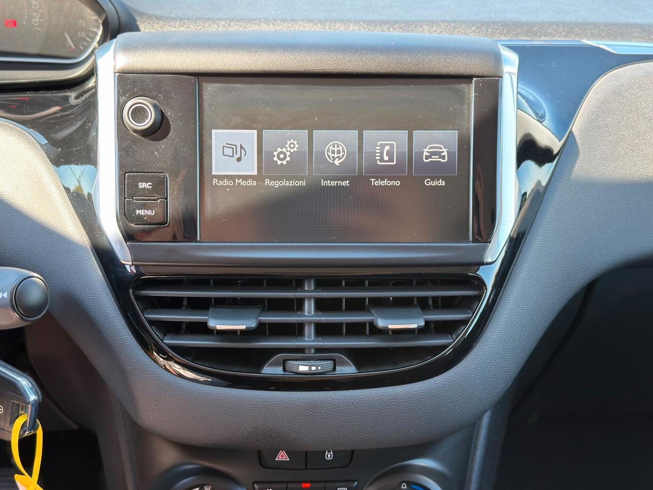 Peugeot 208 5p 1.6 bluehdi 75 cv
