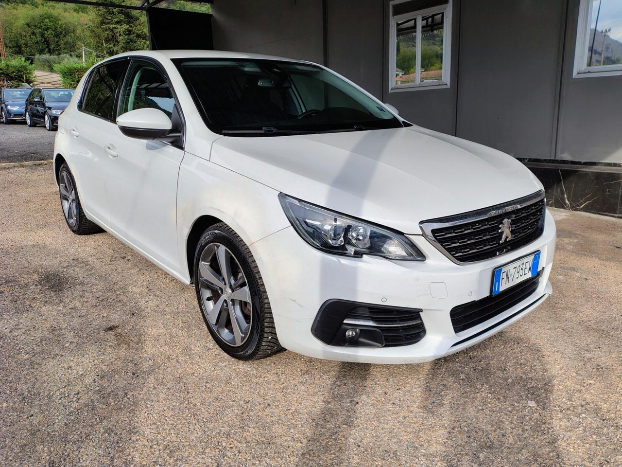 Peugeot 308 BlueHDi 120 S&S Business