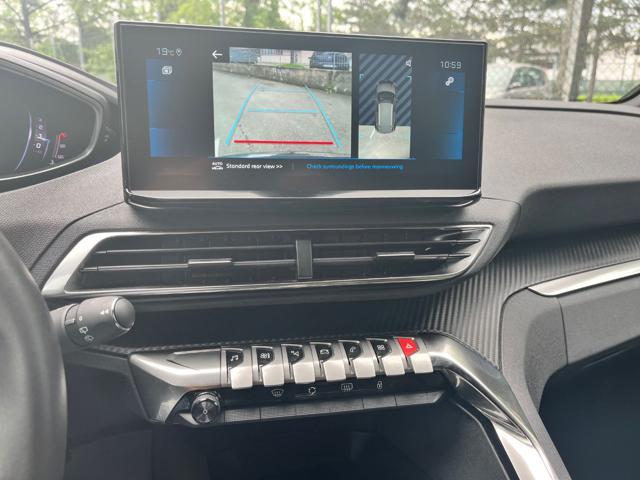 PEUGEOT 3008 BlueHDi 130 S&S EAT8 Allure Pack