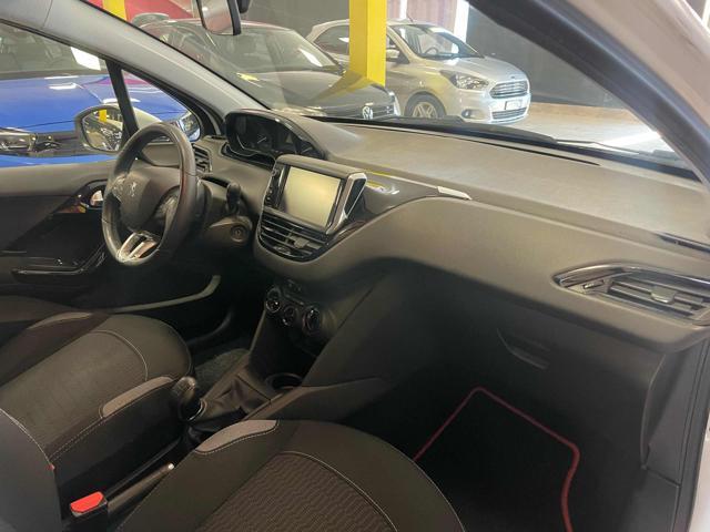 PEUGEOT 208 PureTech 82 5 porte *OK GUIDA NEO PATENAT
