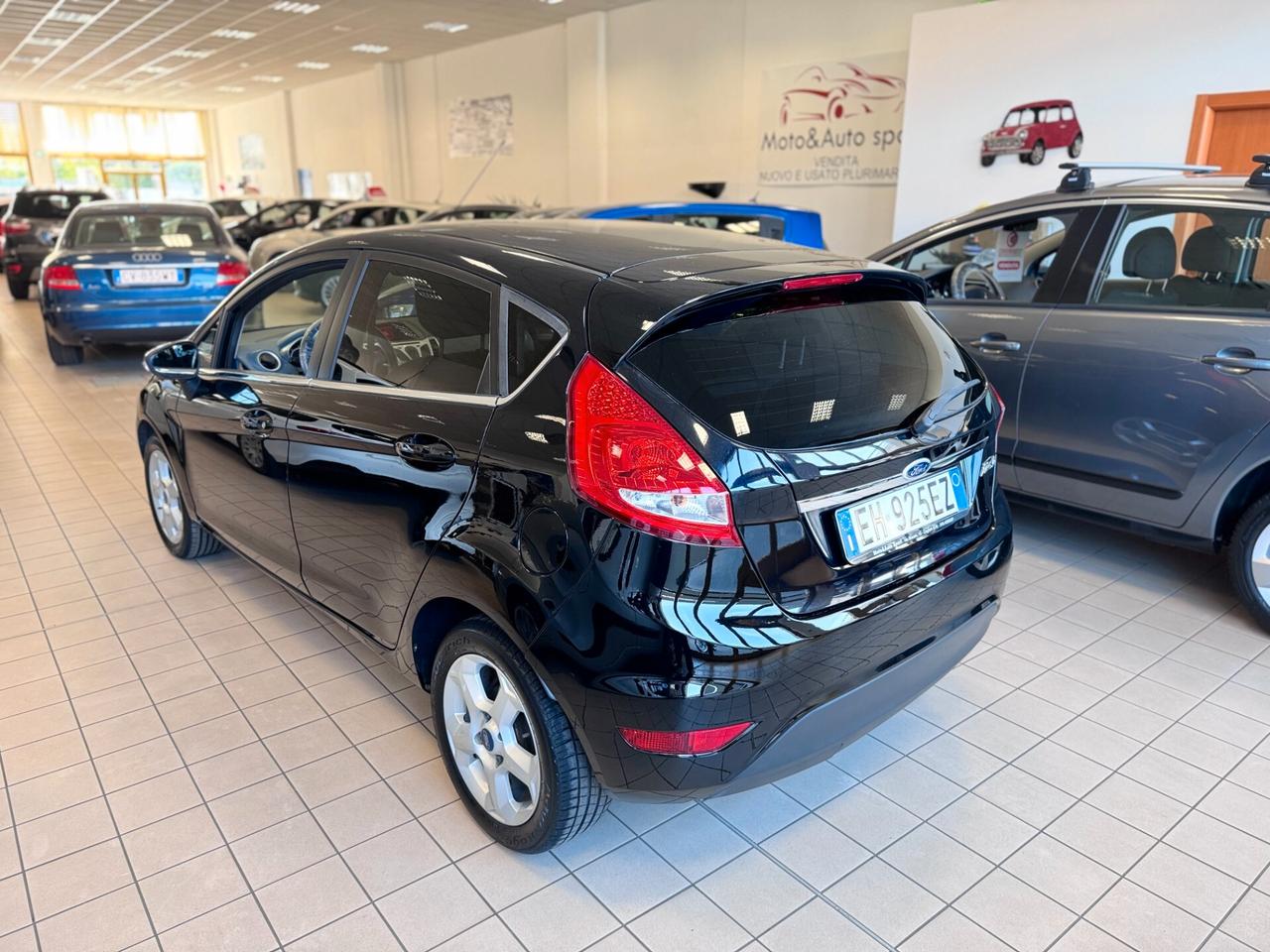 Ford Fiesta 1.4 TDCi 70CV 5 porte Titanium