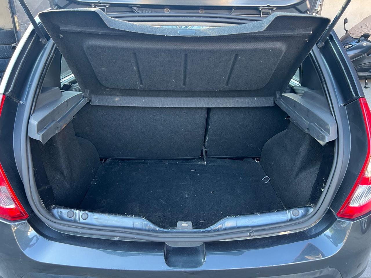 Dacia Sandero 1.4 8V GPL Lauréate