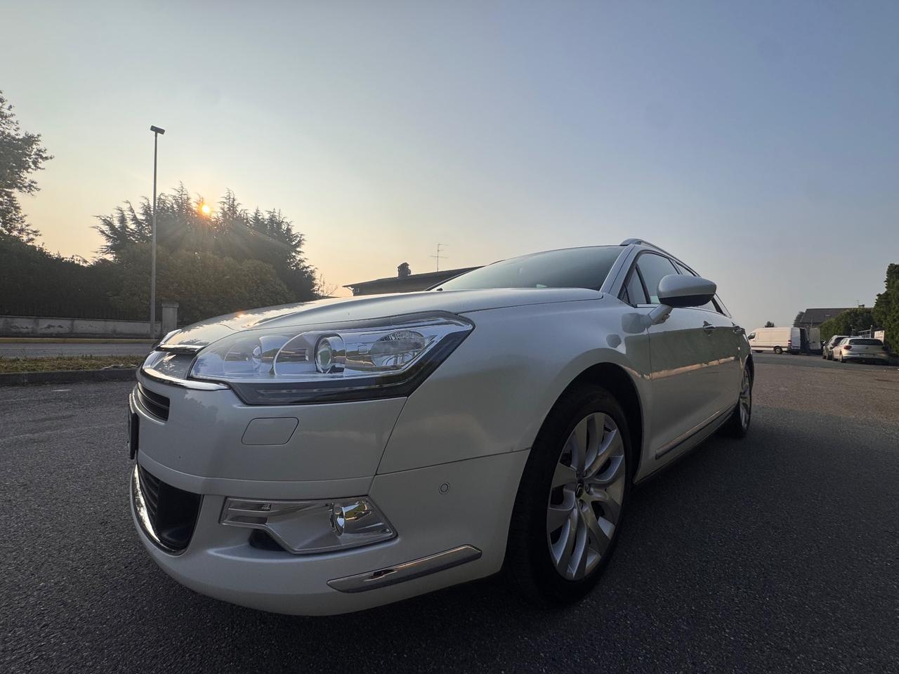 Citroen C5 BlueHDi 180 EAT6 S&S Hydractive Business Tourer