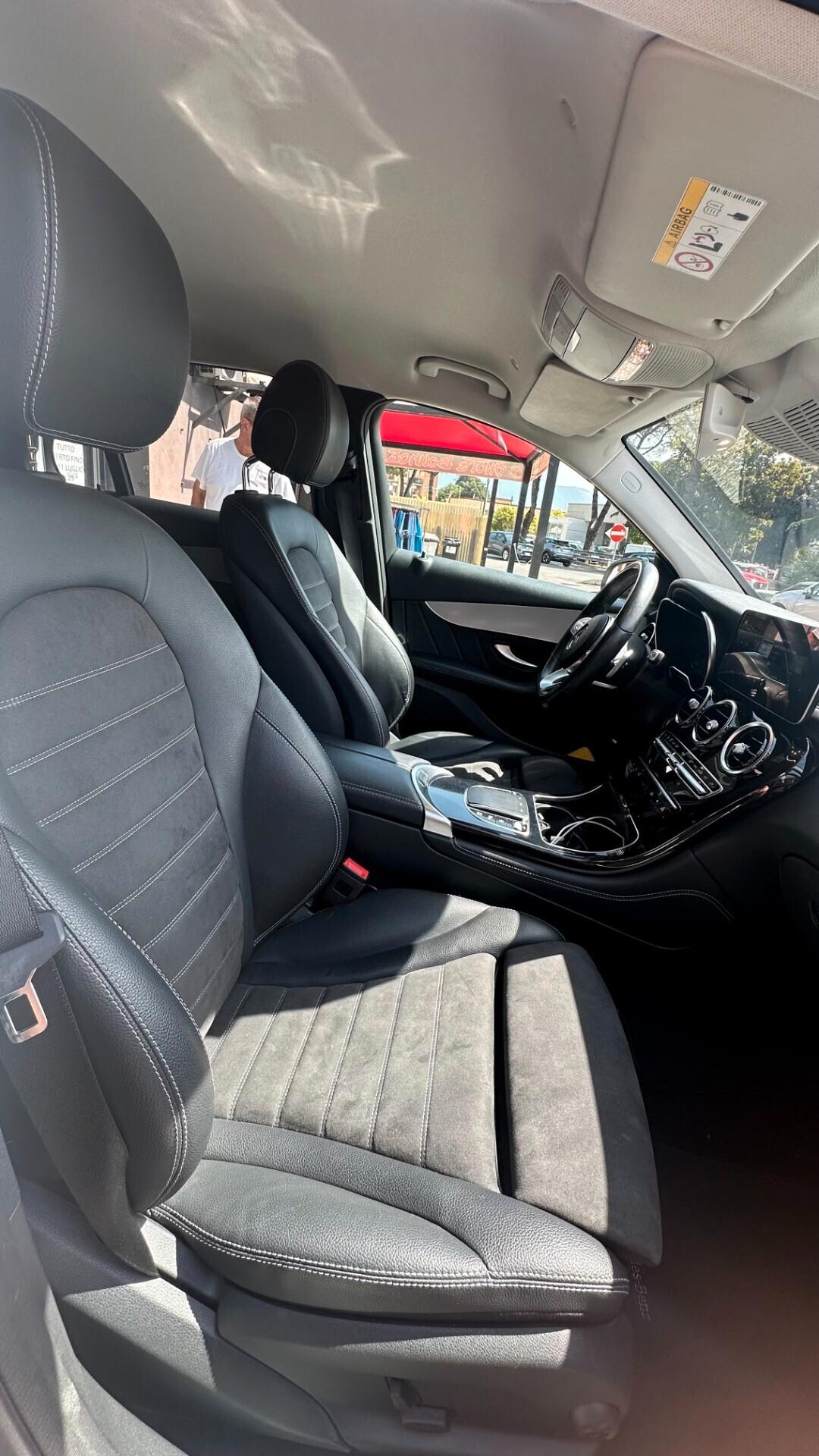Mercedes-benz GLC 200 220 d 4Matic Premium Plus- Amg line