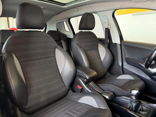 PEUGEOT 2008 Allure NEOPATENTATI / PREZZO REALE / TETTO