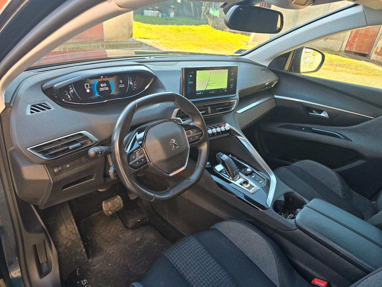 Peugeot 5008 BlueHDi 130 S&S EAT8 Active Pack