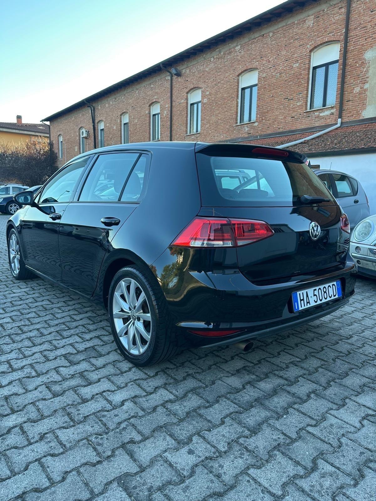 Volkswagen Golf Business 1.6 TDI DSG 5p. Highline BlueMotion Technology