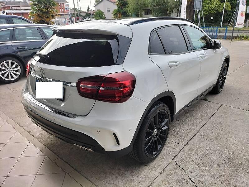 Mercedes Classe GLA 200 d Premium auto