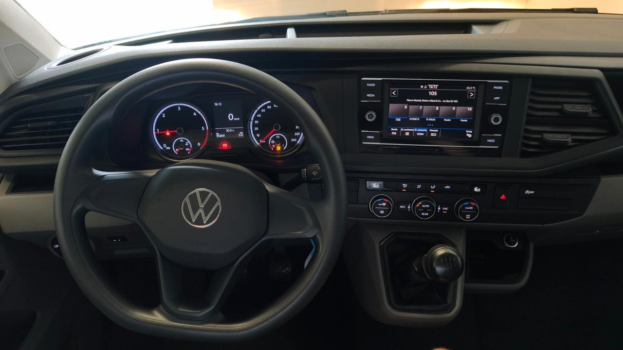 Volkswagen t6.1 Caravelle 2.0 TDI 110CV PC Trendline vettura 24000+iva