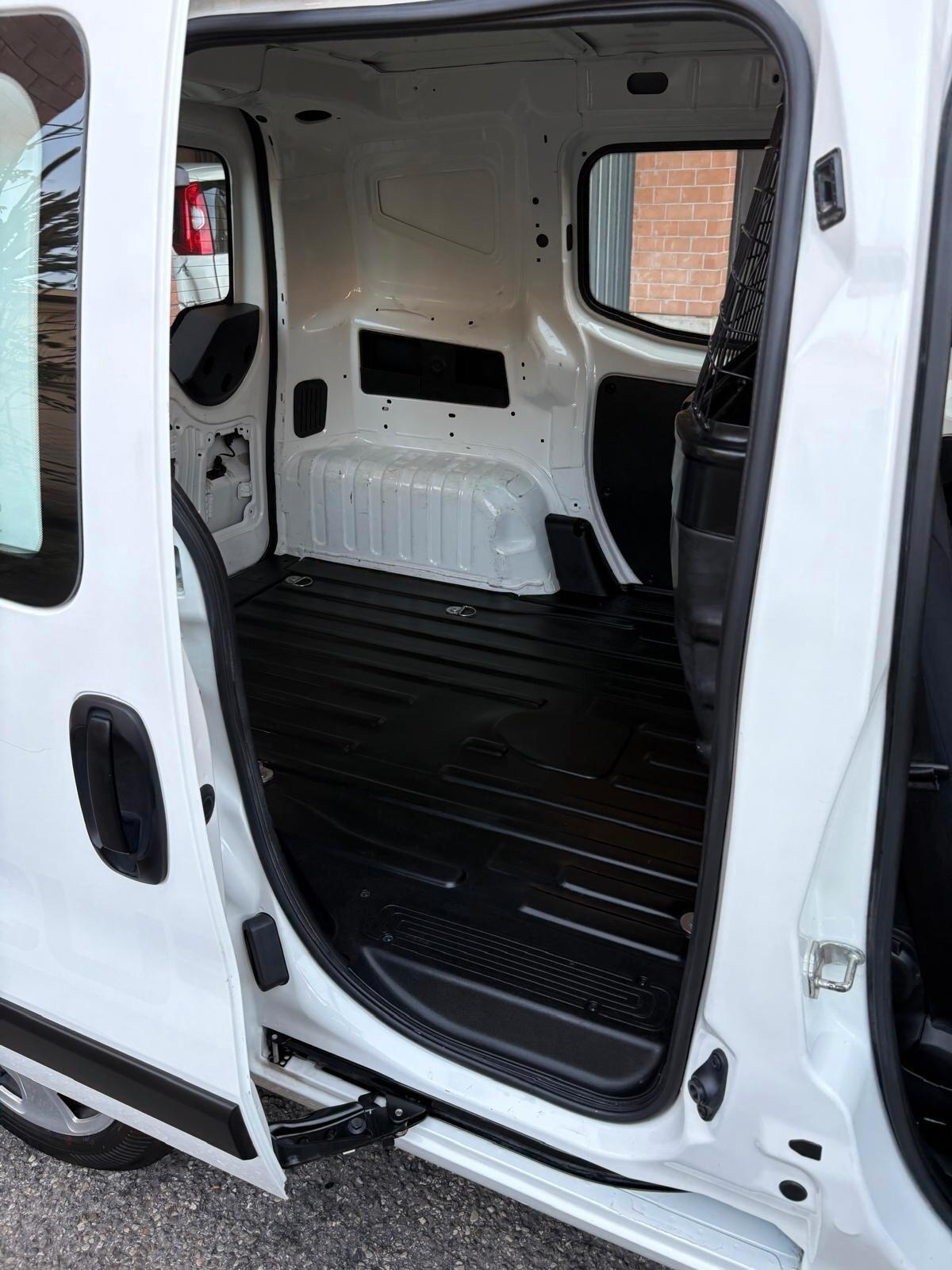 Fiat Fiorino 1.3 MJT 95CV Cargo Adventure
