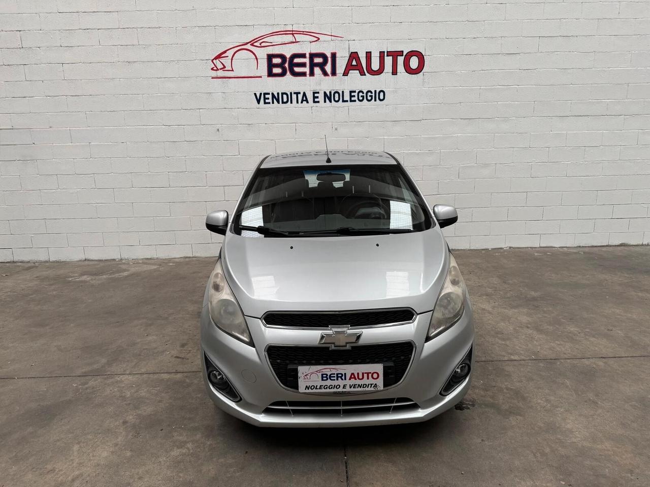 Chevrolet Spark adatta neopatentati