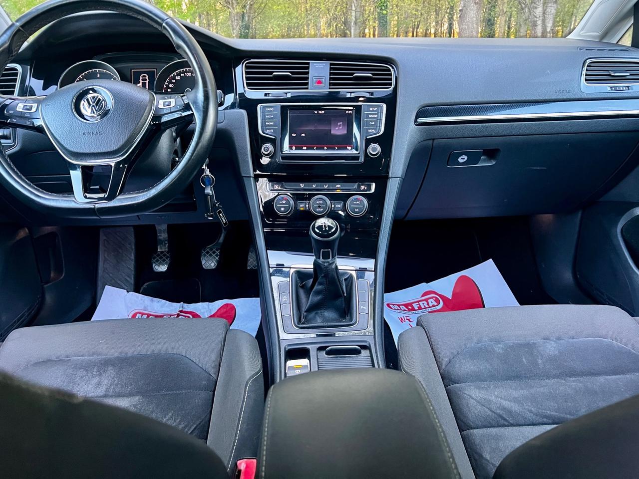 Volkswagen Golf VII 1.6 TDI DPF Highline