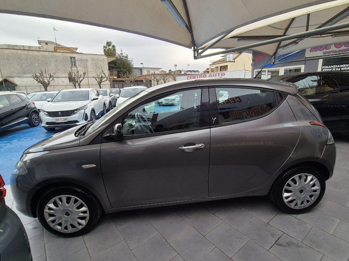 LANCIA - Ypsilon - 1.2 69 CV 5p. Gold