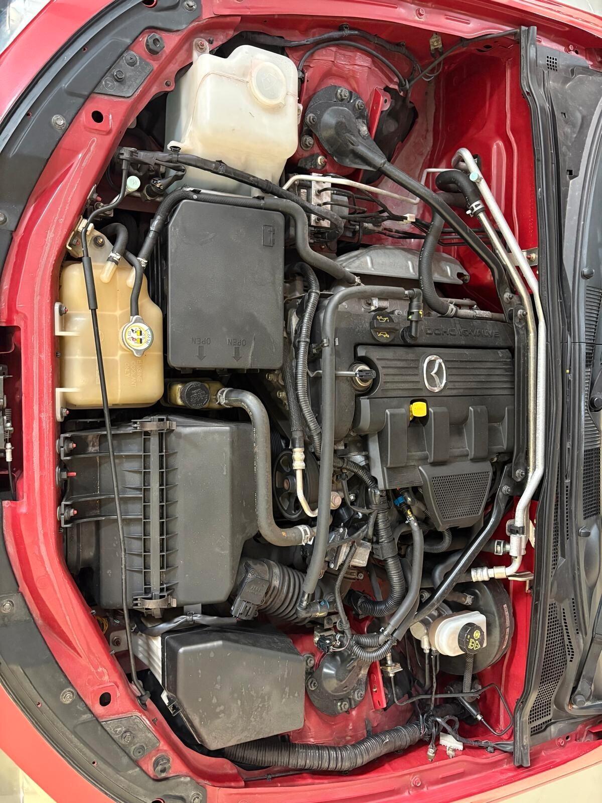 Mazda MX-5 Roadster 2.0L 16V 3rd Generation