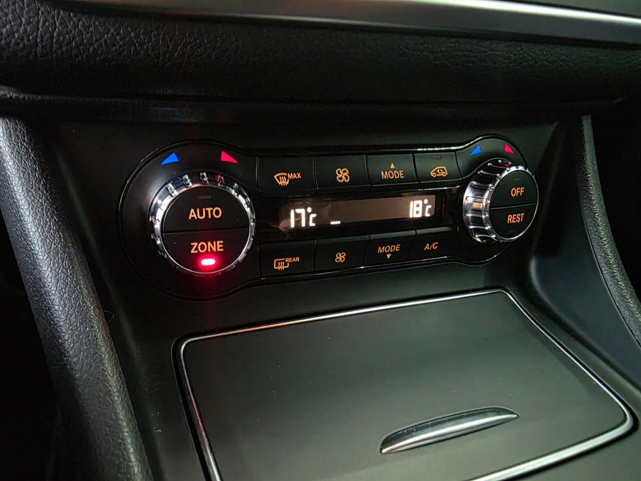 Mercedes-benz GLA 200d Automatic 4Matic Sport