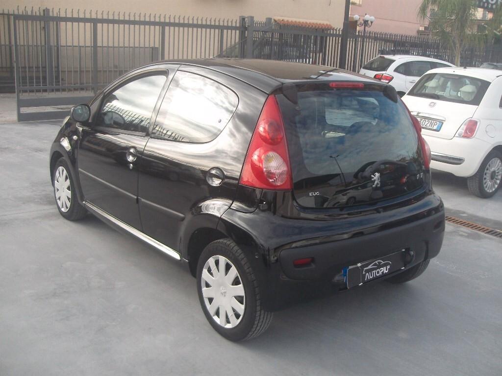 Peugeot 107 1.0 68CV 5p. AUTOMATICA - 2008