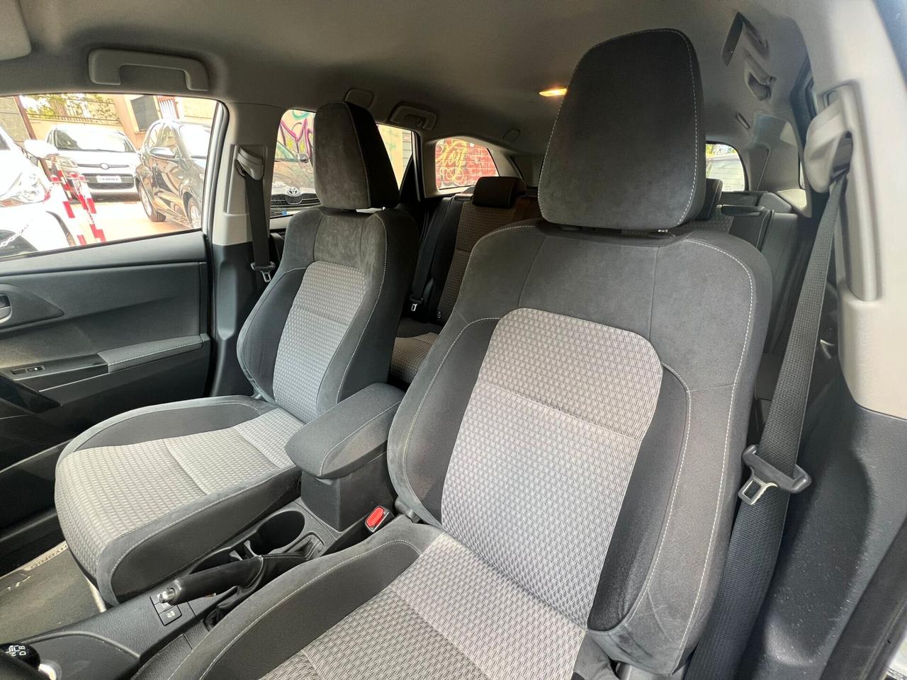 Toyota Auris TS 1.8 Hybrid Style