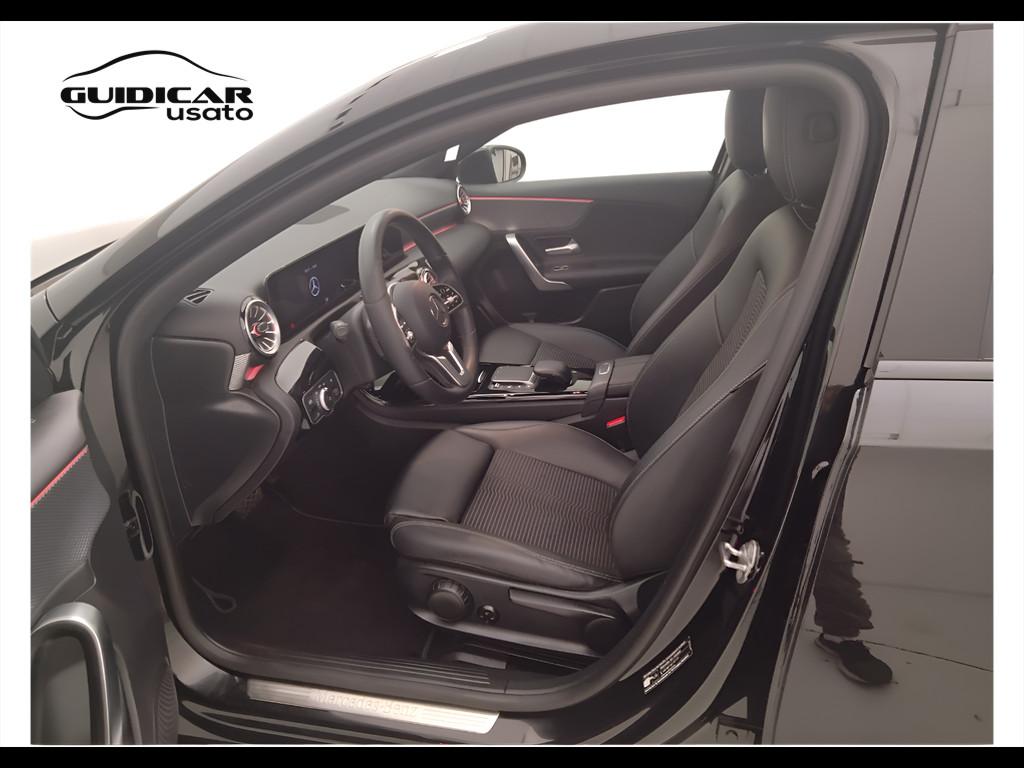 Mercedes-Benz Classe A - W177 2018 - A 180 d Sport auto