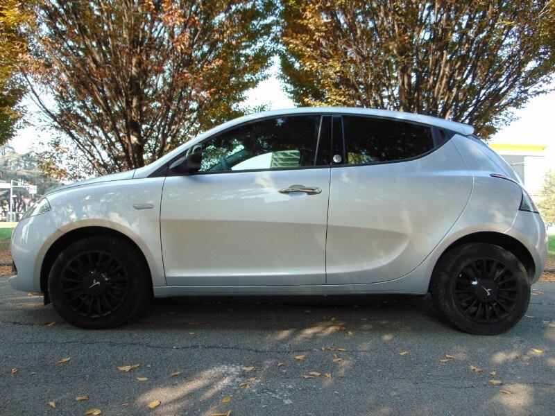 LANCIA Ypsilon 3ª serie Ypsilon 1.2 69 CV 5 po...