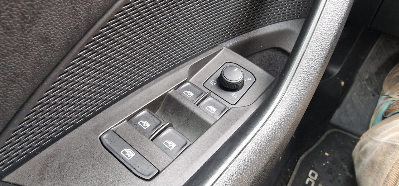 Skoda Octavia 2.0 TDI EVO SCR 150 CV DSG Wagon Executive