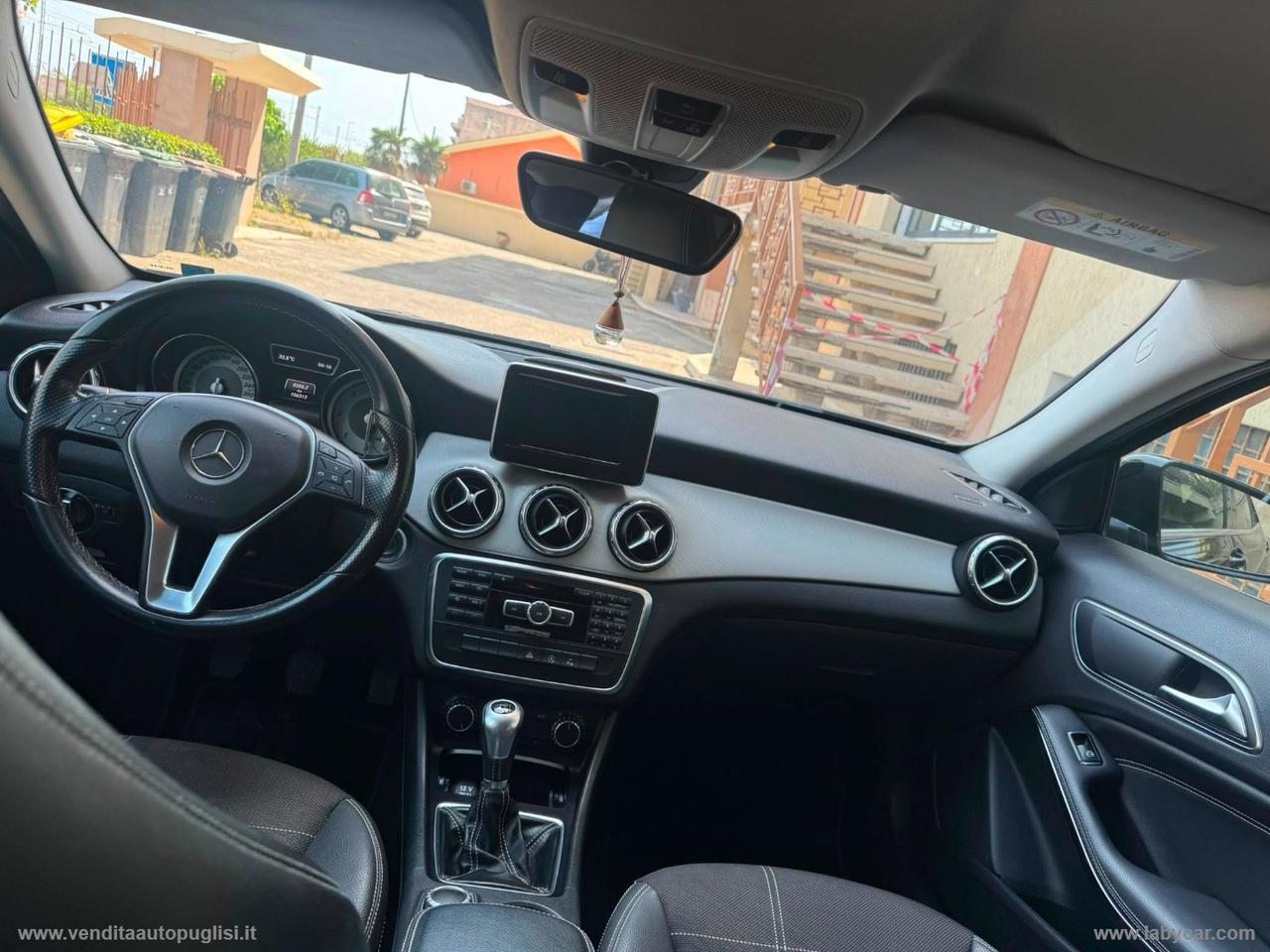 MERCEDES-BENZ GLA 200 d Sport