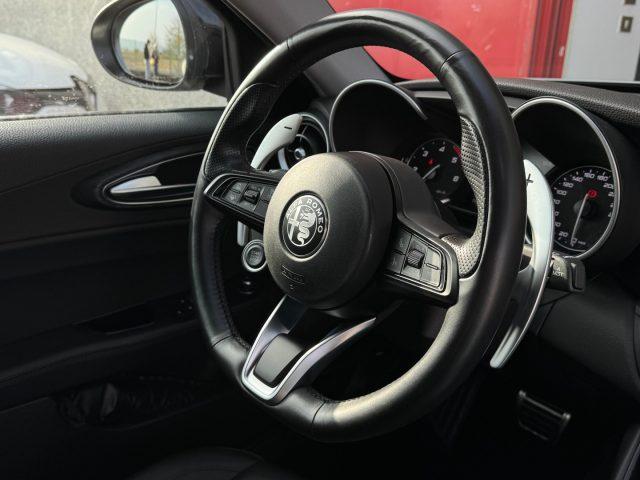 ALFA ROMEO Giulia 2.2 160 CV AT8 Executive Ambient Lighting/adaptive